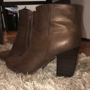 Ankle boots size 9